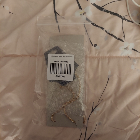 Torrid Crescent Moon Disc Goldtone Necklace-NWT - Picture 8 of 11